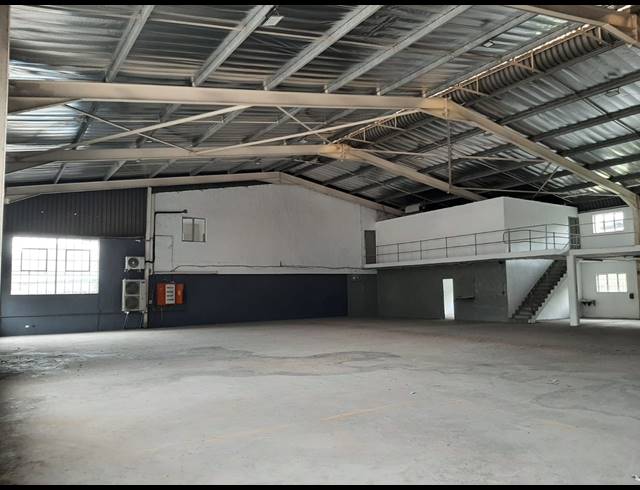 1,538M² FACTORY TO LET IN WESTMEAD